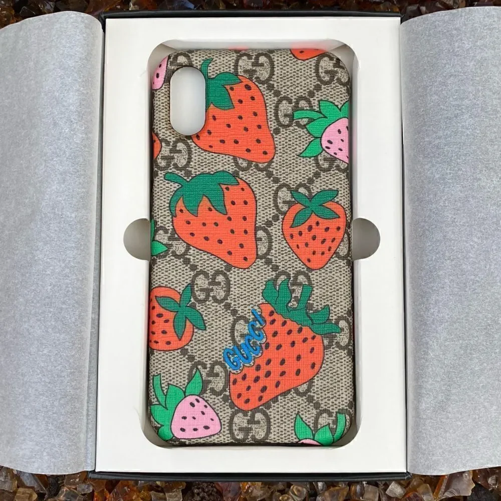 AUTHENTIC Gucci GG Strawberries iPhone X/XS Logo Smart Phone Case NIB.